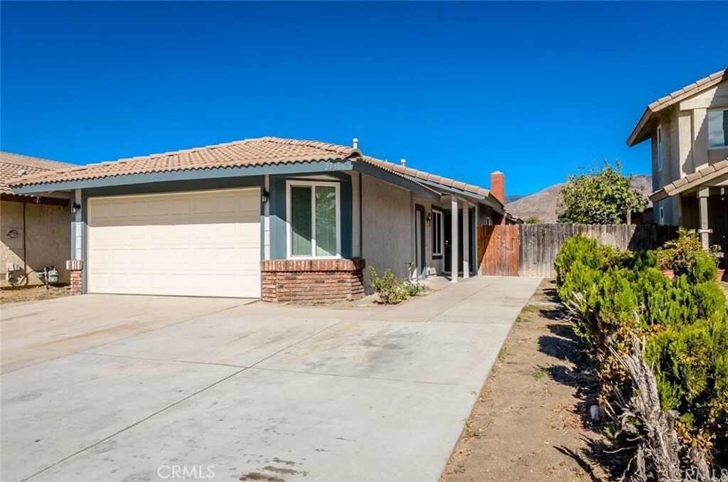 Property Photo:  27366 Rustic Lane  CA 92346 
