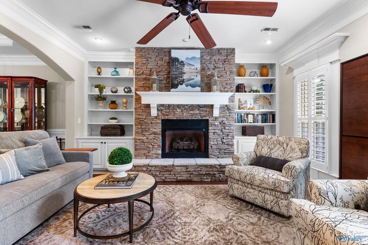 Property Photo: 558 West Mossyleaf Drive SW AL 35824