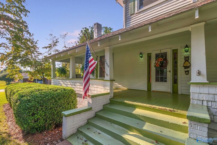 Property Photo: 2004 Vestavia Drive SW AL 35603