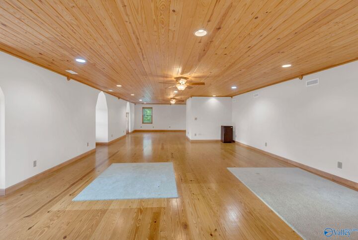 Property Photo:  2004 Vestavia Drive SW  AL 35603 