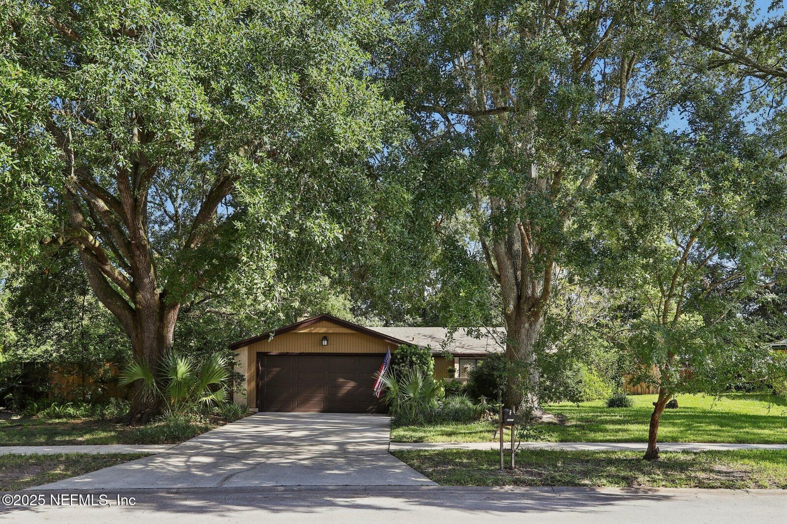 Property Photo: 6661 Alisma Lane FL 32244