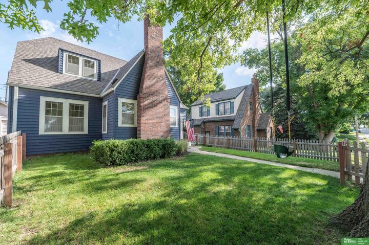 Property Photo: 5810 Woolworth Avenue NE 68106