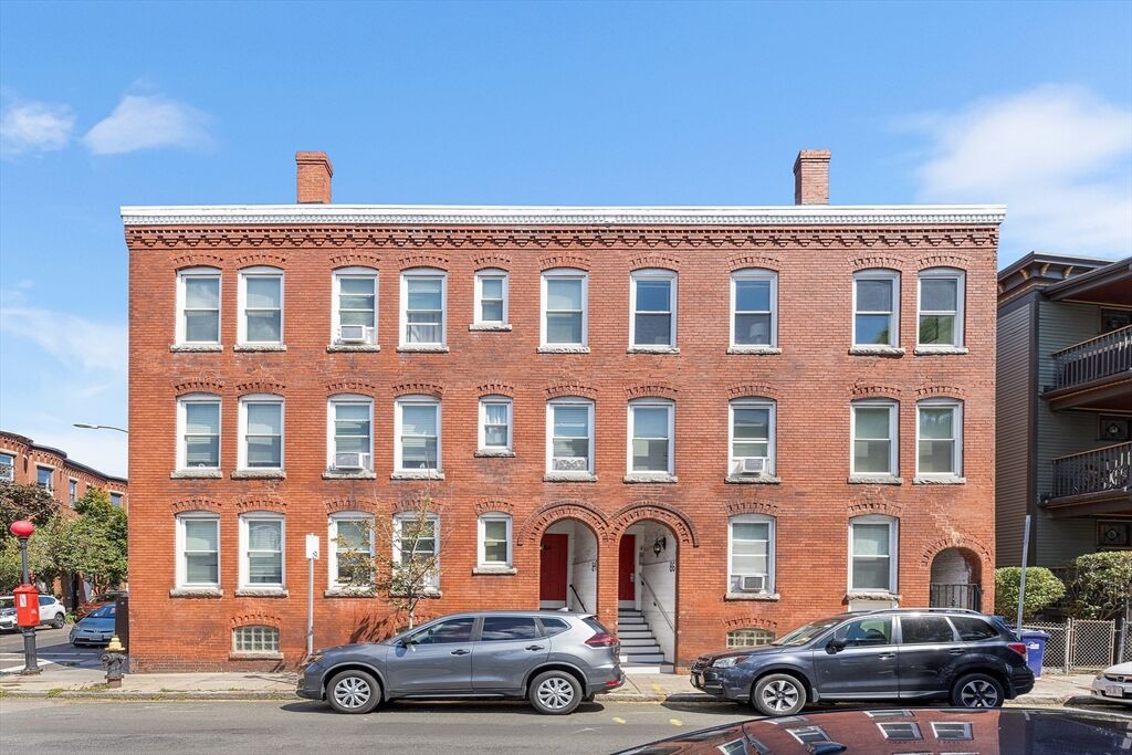 Property Photo:  86 Savin Hill Ave 3  MA 02125 
