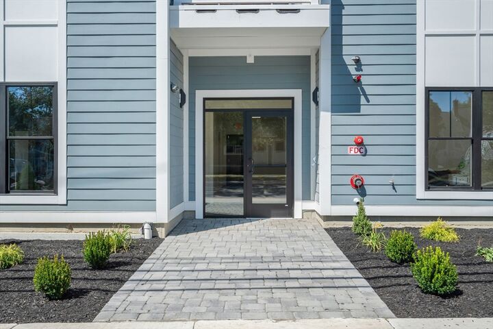 Property Photo: 260 Elm St MA 02149