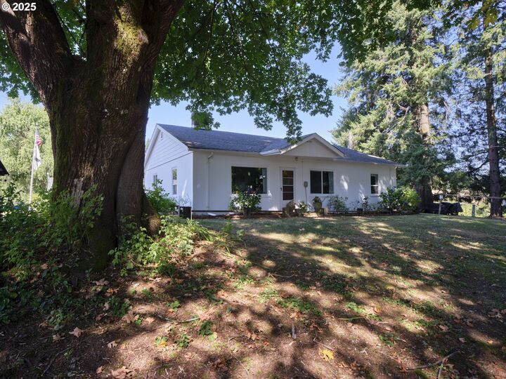 Property Photo: 11410 NE 379th St WA 98629