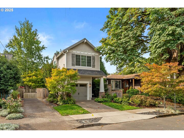 3724 SE Nehalem St  Portland OR 97202 photo