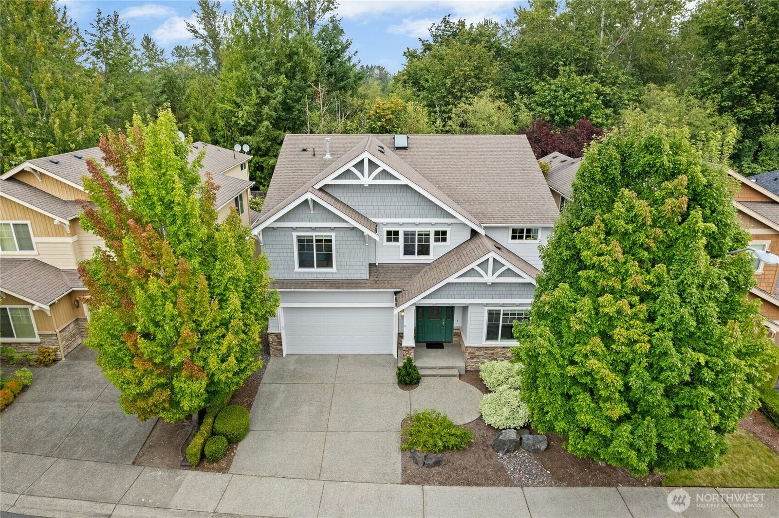 Property Photo:  27006 SE 13th Street  WA 98075 