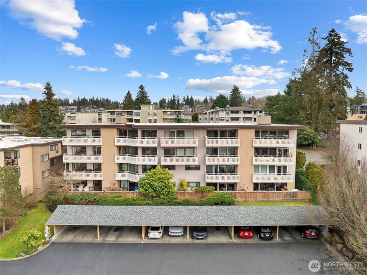 Property Photo: 1110 5th Avenue S 204 WA 98020