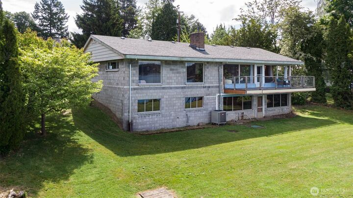 Property Photo: 22617 Kingsbury Road SW WA 98070