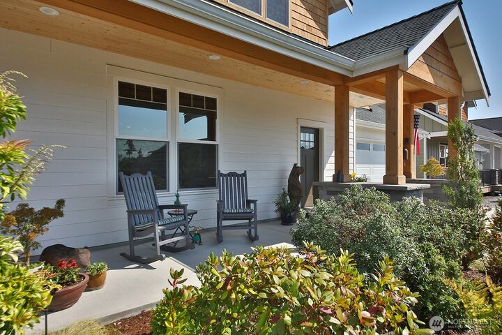 Property Photo: 4967 Eagle Ridge Drive WA 98249
