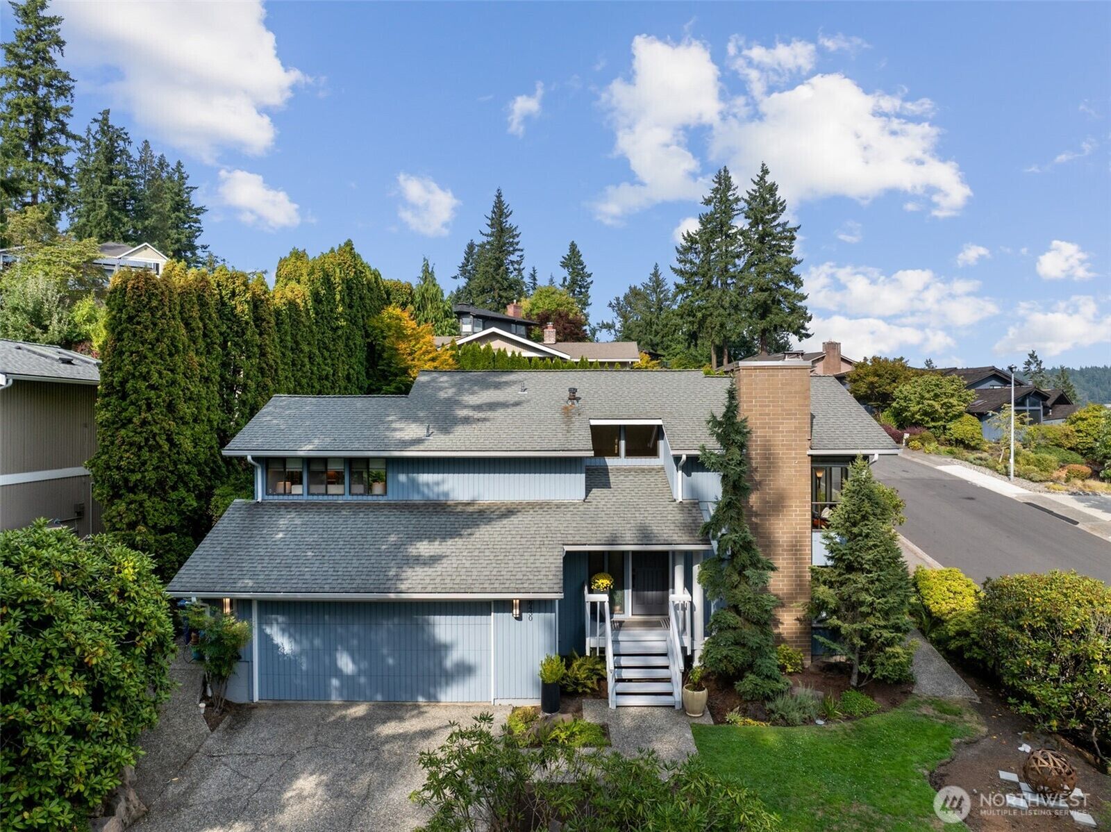 Property Photo: 18430 NE 15th Place WA 98008