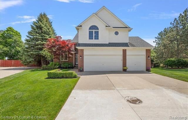 Property Photo:  19880 Irving Drive  MI 48152 