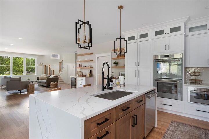 Property Photo: 5 Braeburn Circle RI 02921