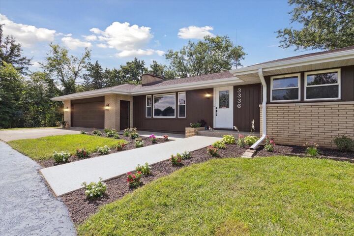 Property Photo:  3336 South Prairie Avenue  WI 53511 
