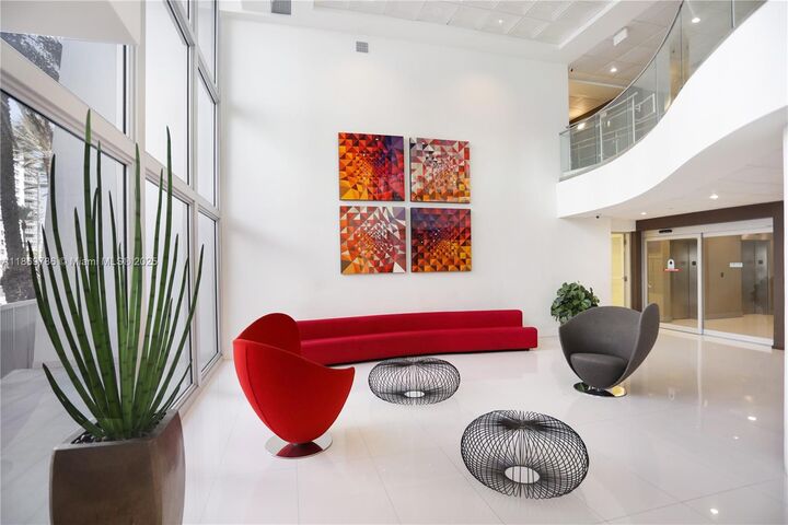 Property Photo: 5701 Collins Ave 1510 FL 33140