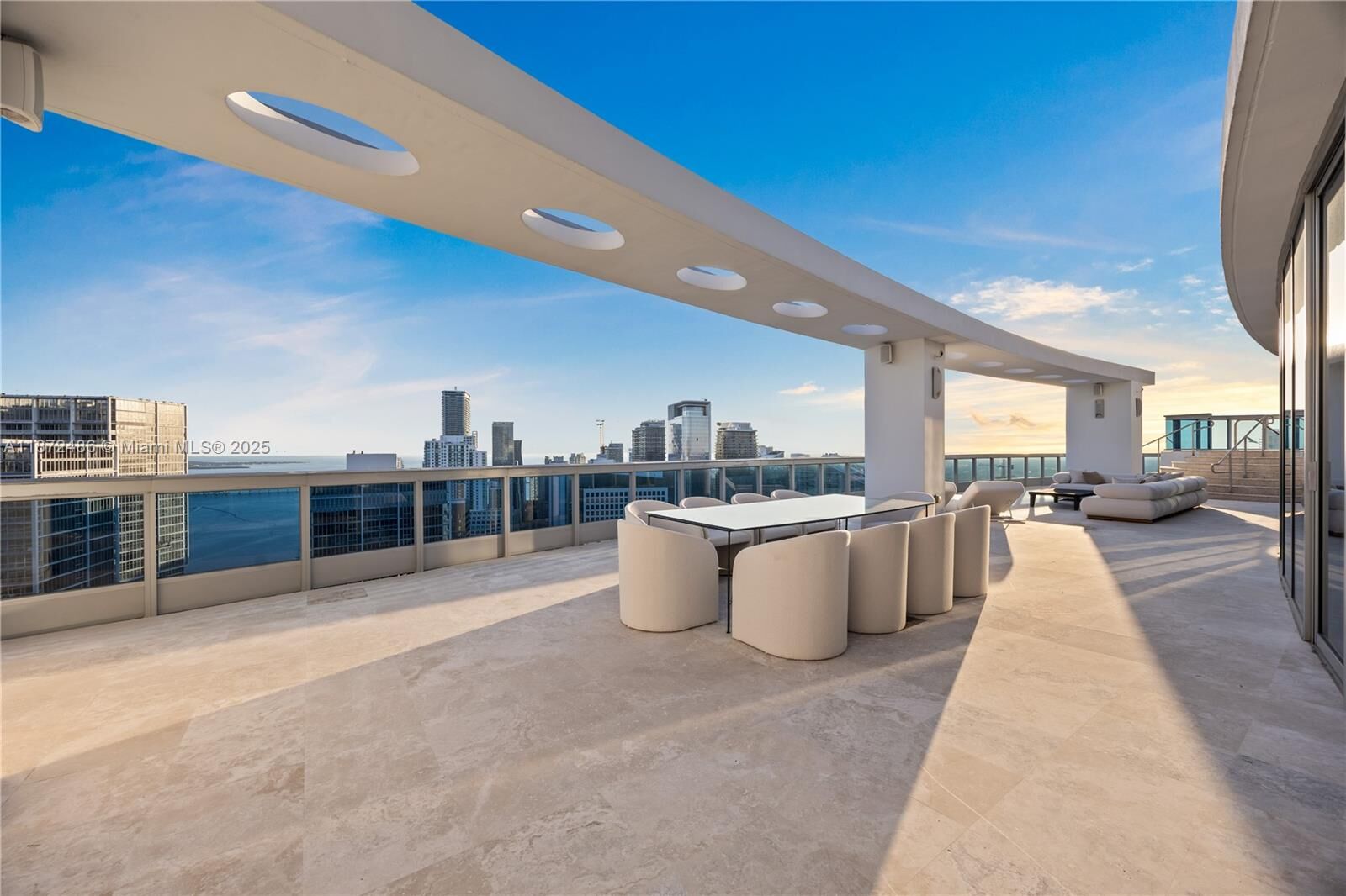 Property Photo:  200 Biscayne Boulevard Way Ph5402  FL 33131 