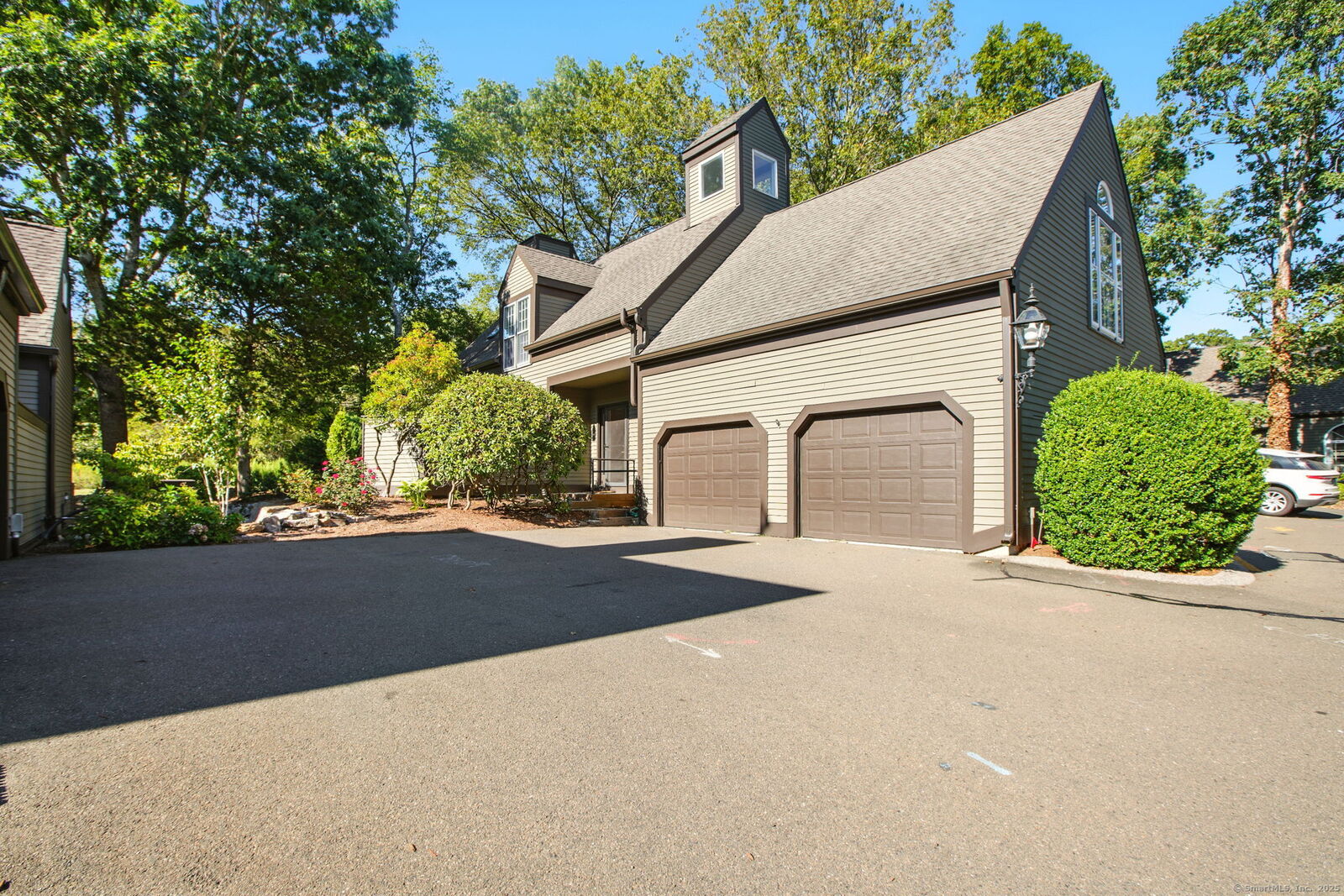 Property Photo: 37 Long Hill Farm CT 06437