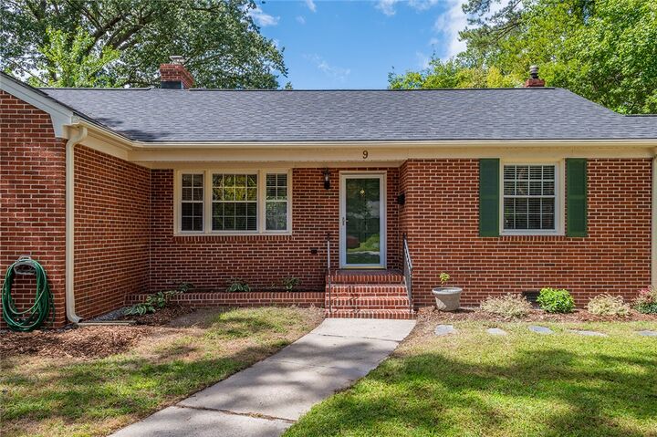Property Photo: 9 Pendleton Street VA 23606