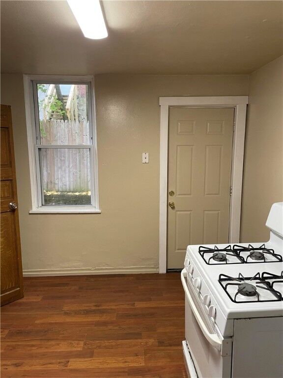 Property Photo: 190-192 Knox Ave PA 15210