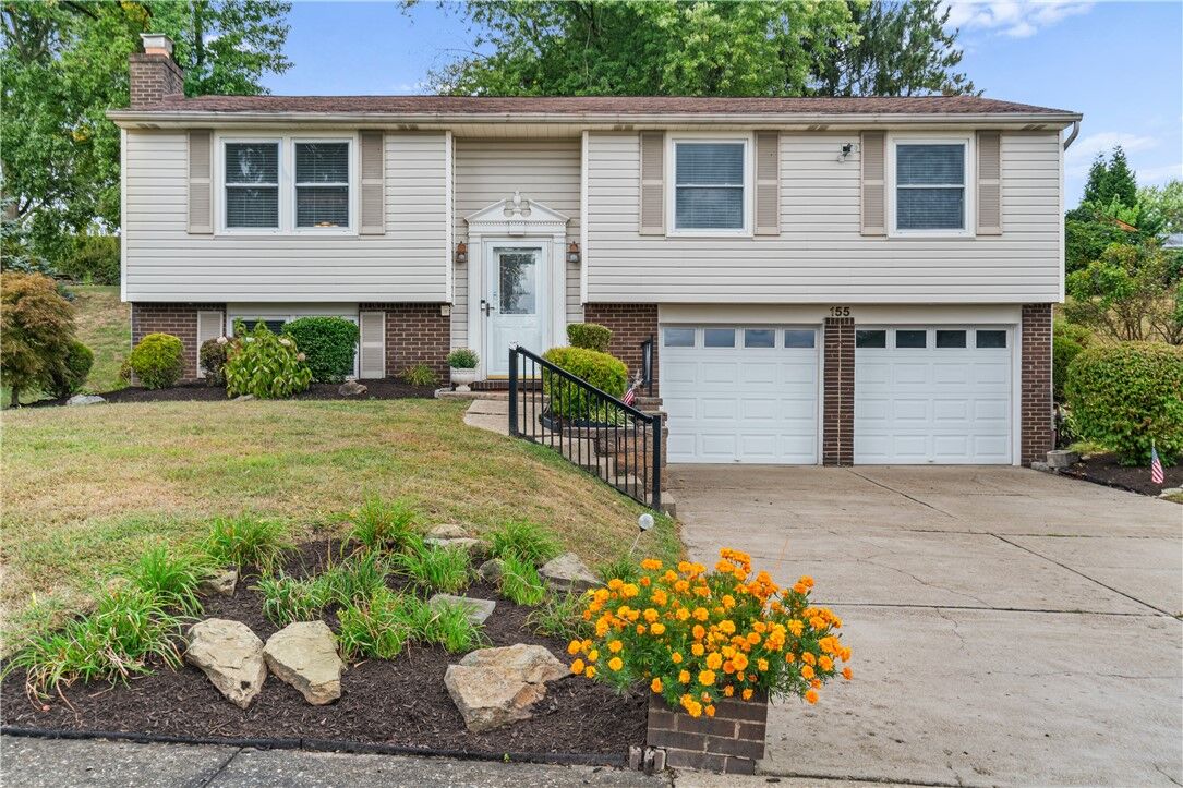 Property Photo: 155 Cranbrooke Dr PA 15108