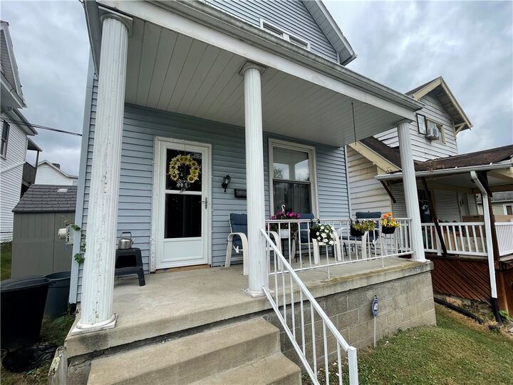 Property Photo: 217 Lookout PA 15022