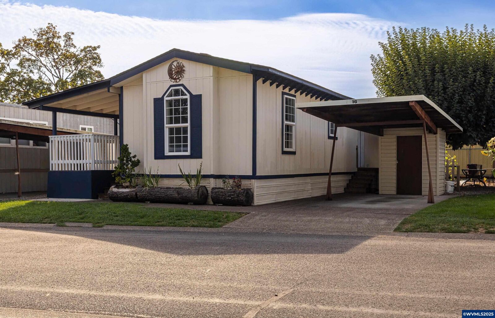 Property Photo:  755 NE Circle Bl 16  OR 97330 
