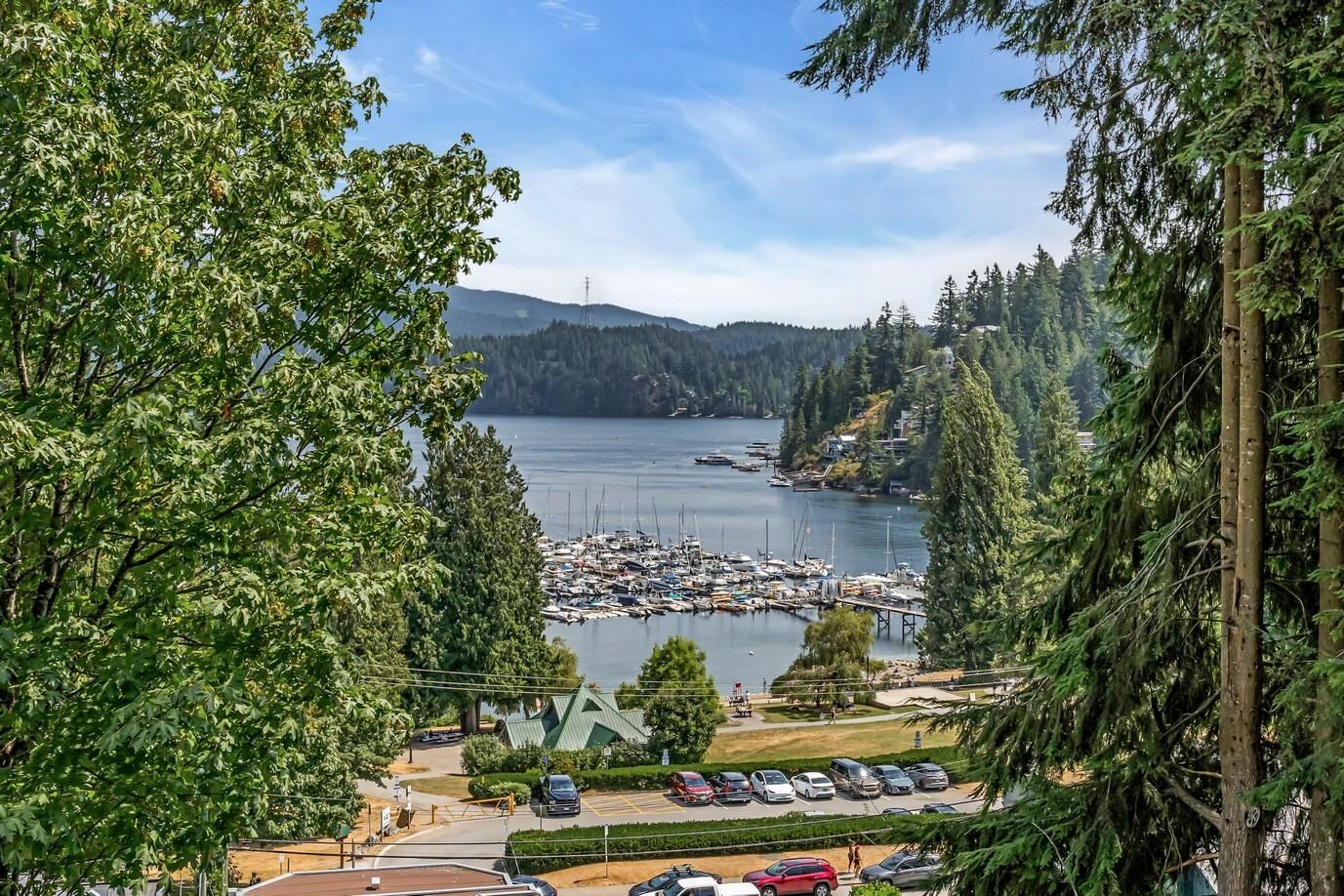 Property Photo: 2360 Caledonia Avenue BC V7G 1T9