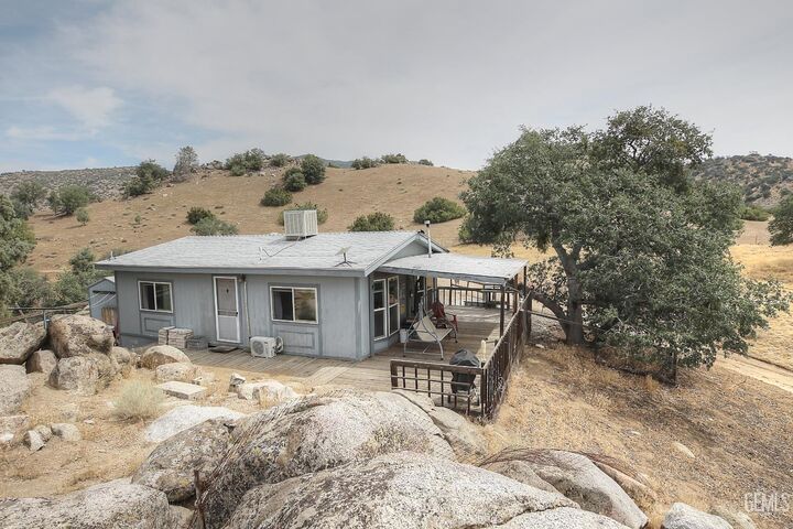 Property Photo: 11261 Stockton Court CA 93518