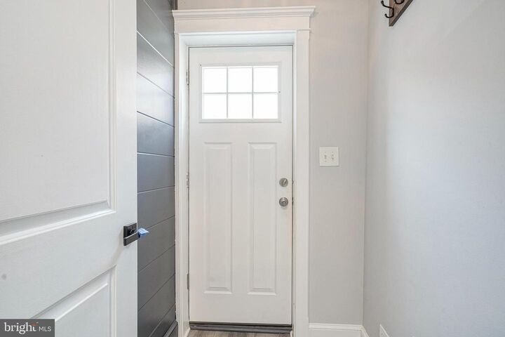 Property Photo: 2545 S Warnock Street PA 19148
