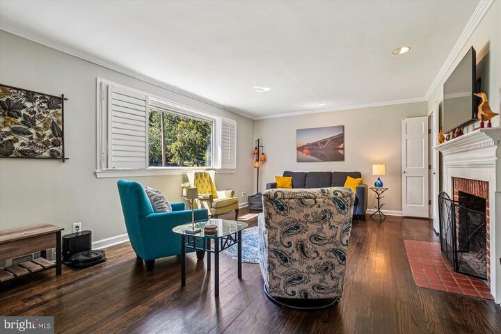 Property Photo:  1506 Hollindale Drive  VA 22306 