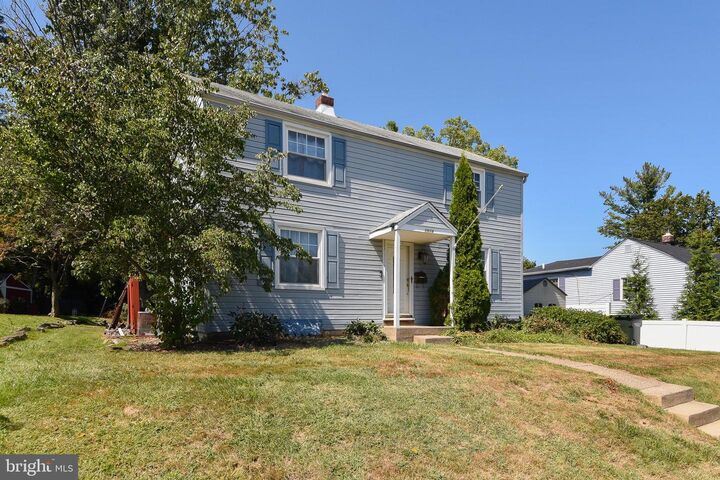 Property Photo: 1014 N York Road PA 19090
