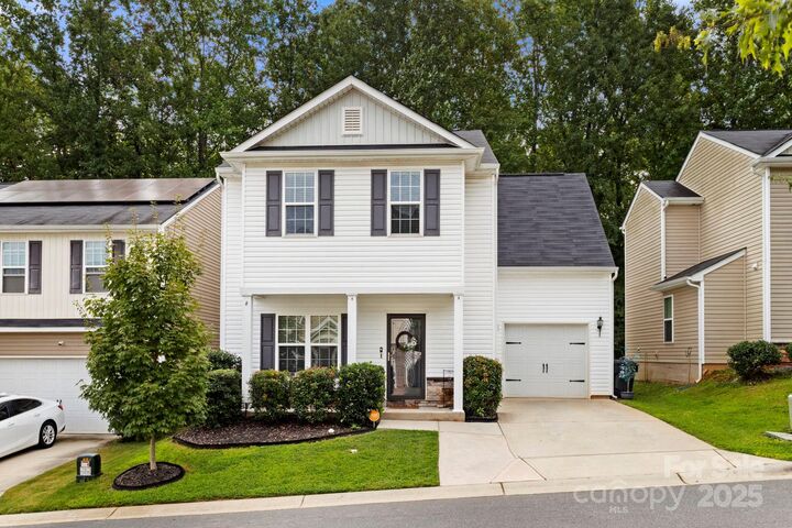 7621 Mockernut Drive  Charlotte NC 28215 photo