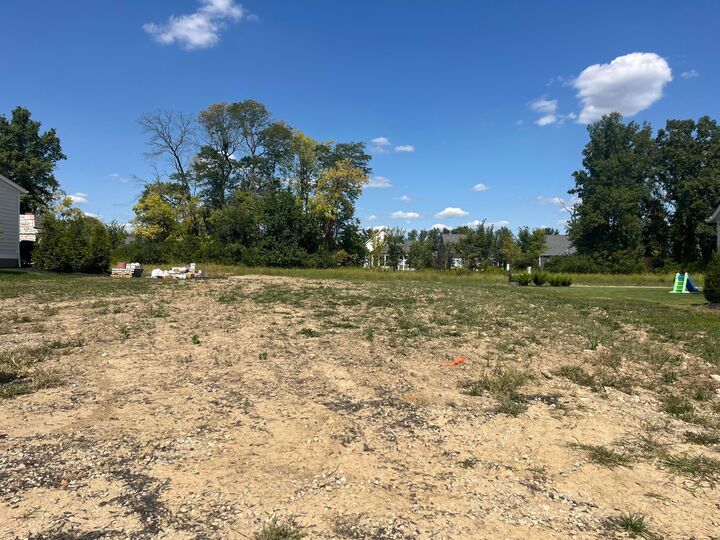 Property Photo:  8072 Canopy Glen Drive  OH 43064 