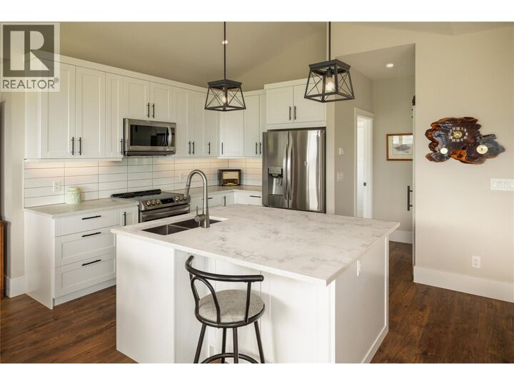 Property Photo: 13137 Cliffstone Court BC V4V 2R1