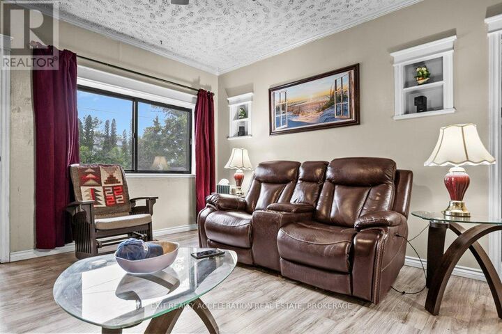 Property Photo:  108 Dundas Street  ON K0K 1X0 
