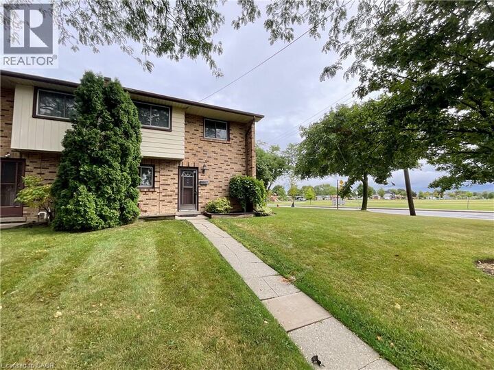 Photo de la propriété: 4 Rosanne Crescent ON L8T 2T7