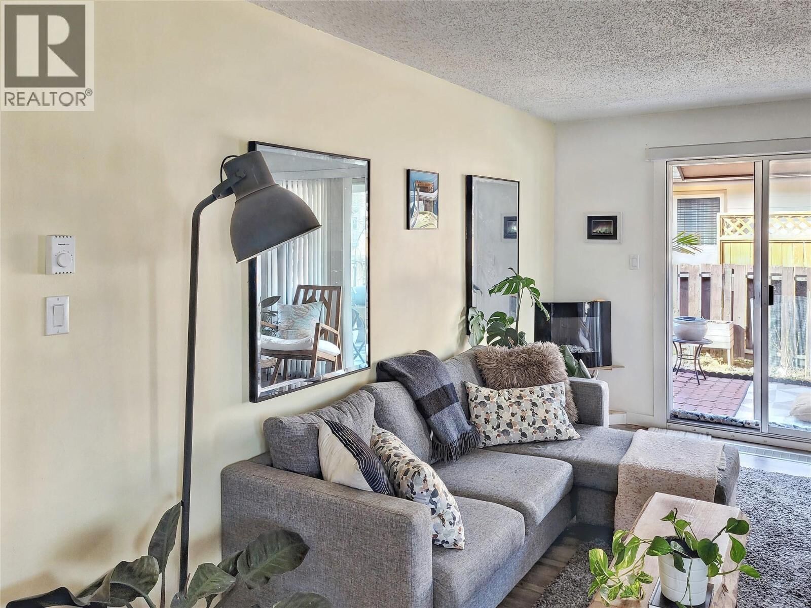 Property Photo: 717 12th Avenue 8 BC V0A 1K0