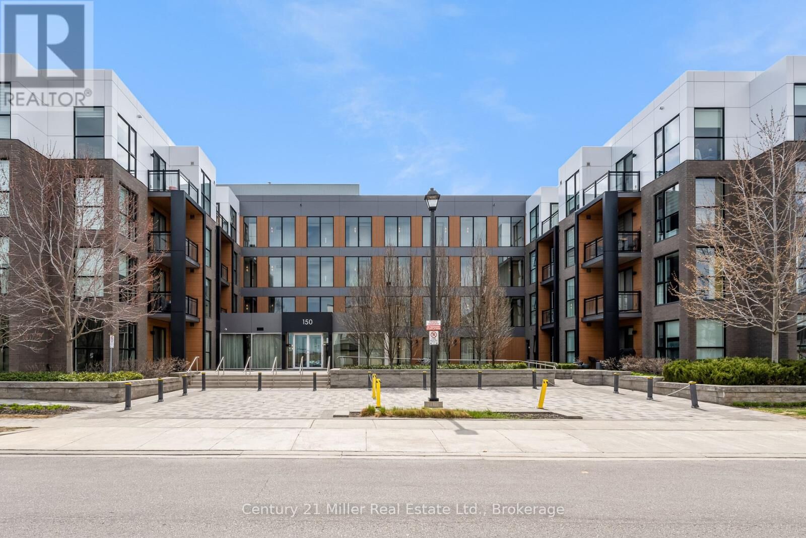 Property Photo:  150 Sabina Drive 301  ON L6H 0W3 