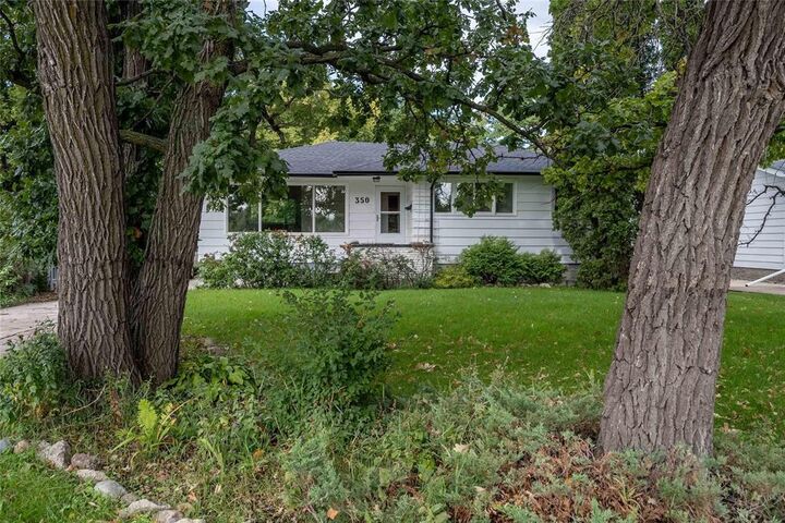 Property Photo: 350 Thompson Drive MB R3J 3E4
