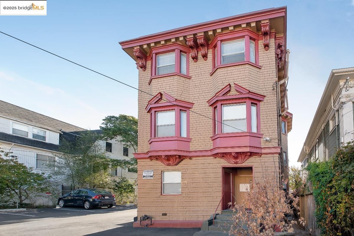 Property Photo: