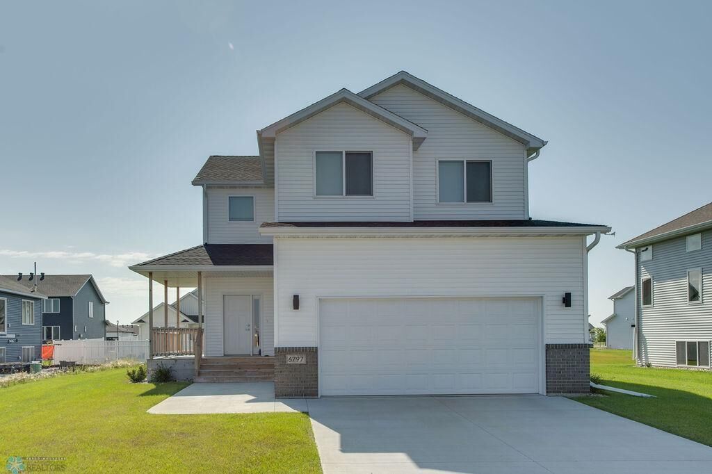 Property Photo:  6797 28th Street S  ND 58104 