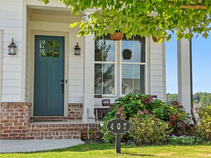 Property Photo: 407 Timbercreek Court GA 30115