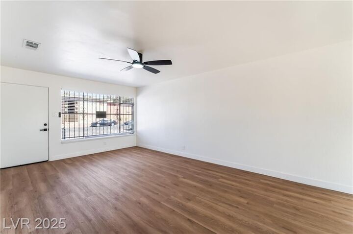 Property Photo: 1648 J Street NV 89106