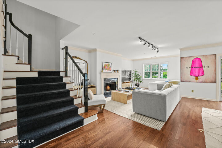 Property Photo:  51 Forest Avenue 8  CT 06870 