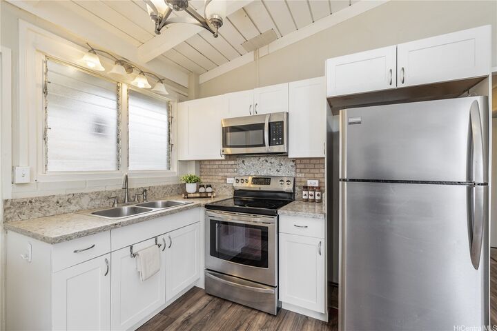 Property Photo:  85-549 Momona Place  HI 96792 