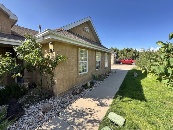 Property Photo: 1686 S Cross Hollow Dr UT 84720