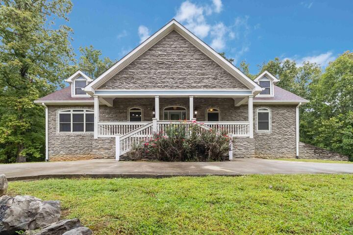 Property Photo:  2720 Roberts Bend Road  KY 42519 