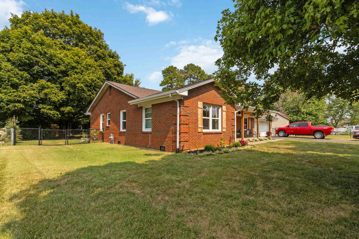 Property Photo: 1105 Ruffini Street KY 40422