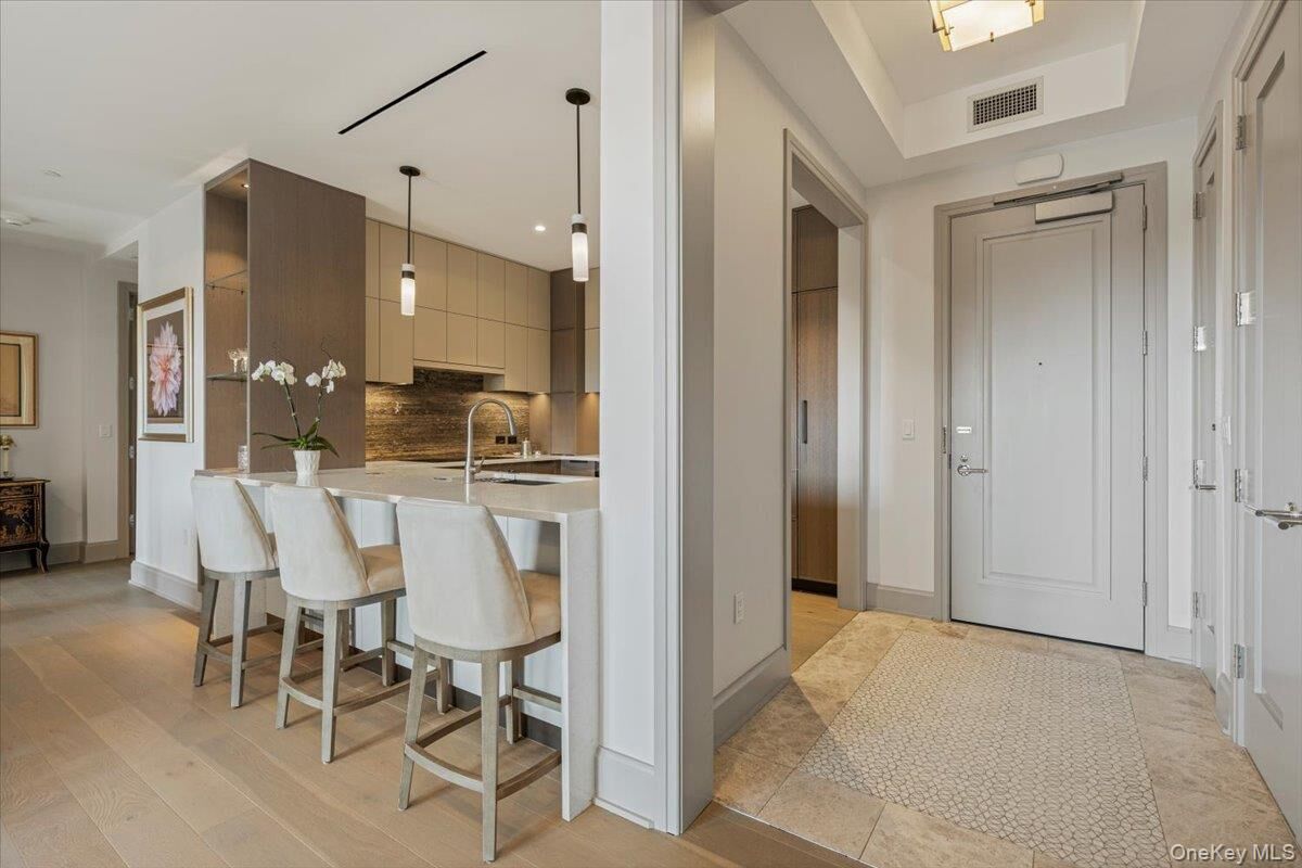 Property Photo: 120 Old Post Road Ph-C404 NY 10580