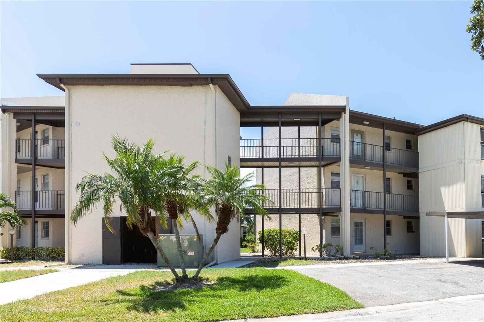 Property Photo:  5245 Amulet Drive 108  FL 34652 